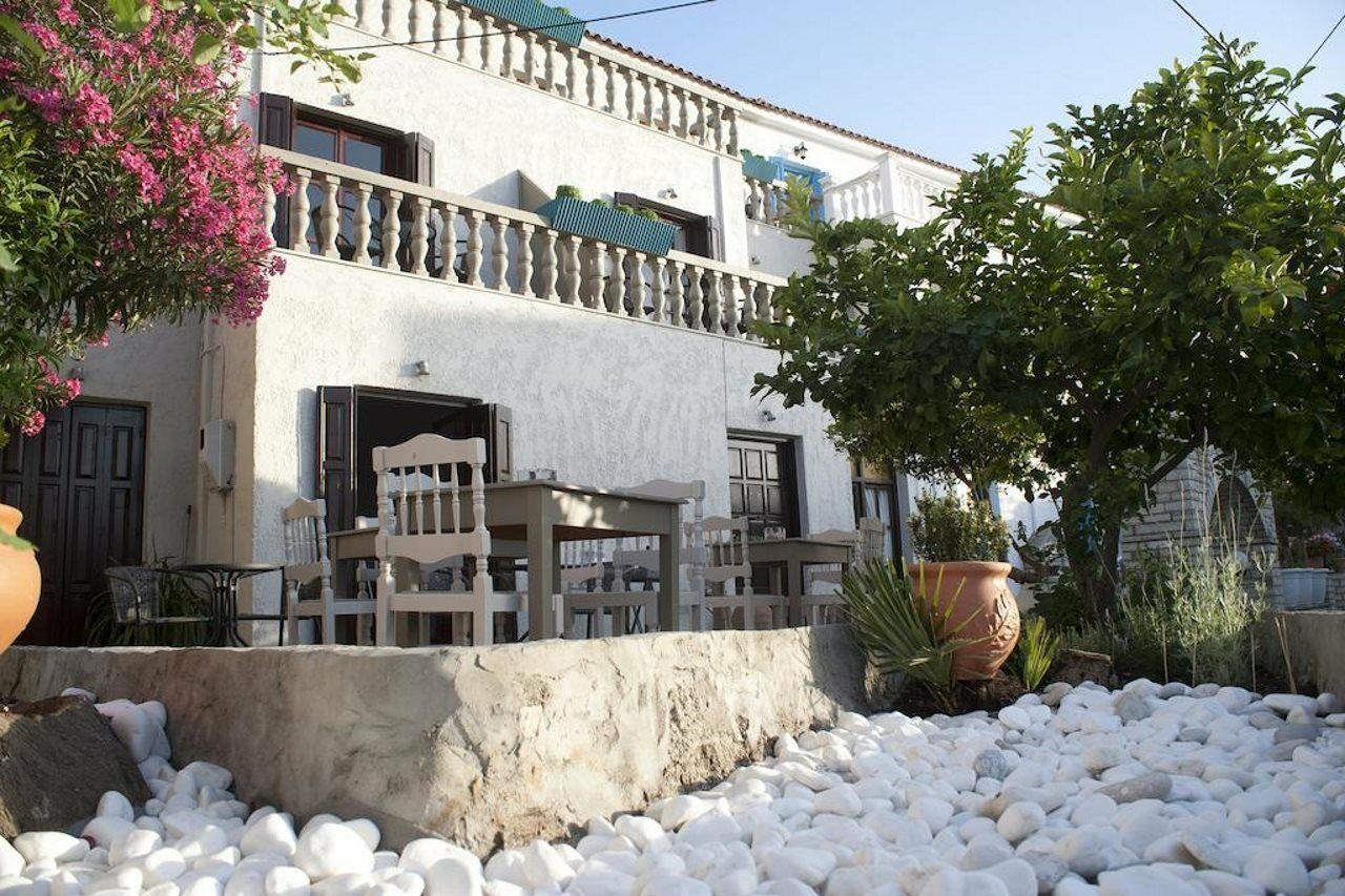 קוקארי Hotel Cattleya מראה חיצוני תמונה